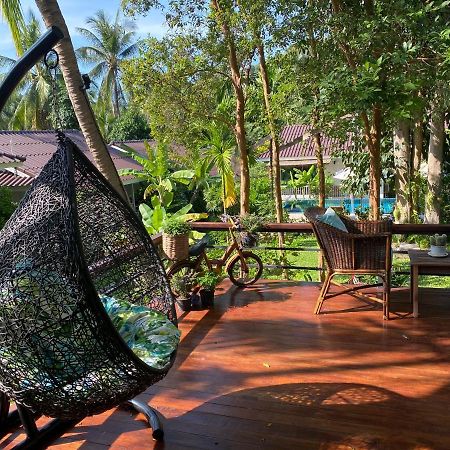 ホテル Baan Nai Suan ボプート エクステリア 写真