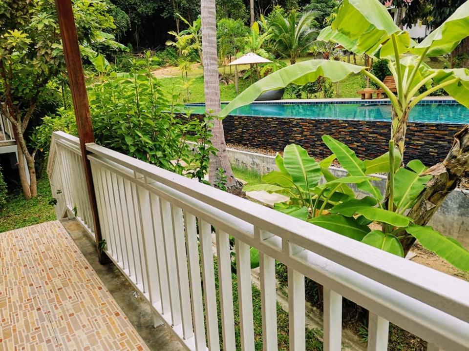 ホテル Baan Nai Suan ボプート エクステリア 写真