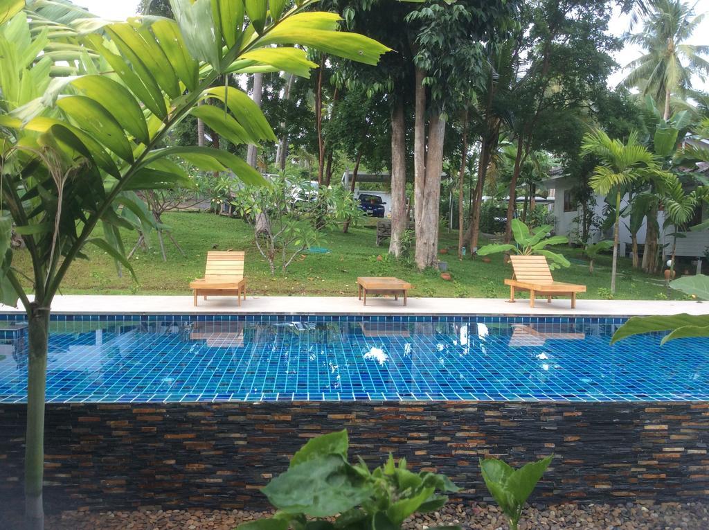 ホテル Baan Nai Suan ボプート エクステリア 写真